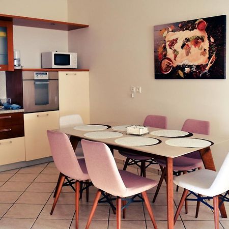 Luxury Seaview Apartment By The Sea Saronida Extérieur photo