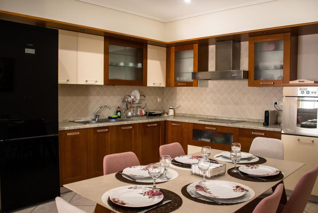 Luxury Seaview Apartment By The Sea Saronida Extérieur photo